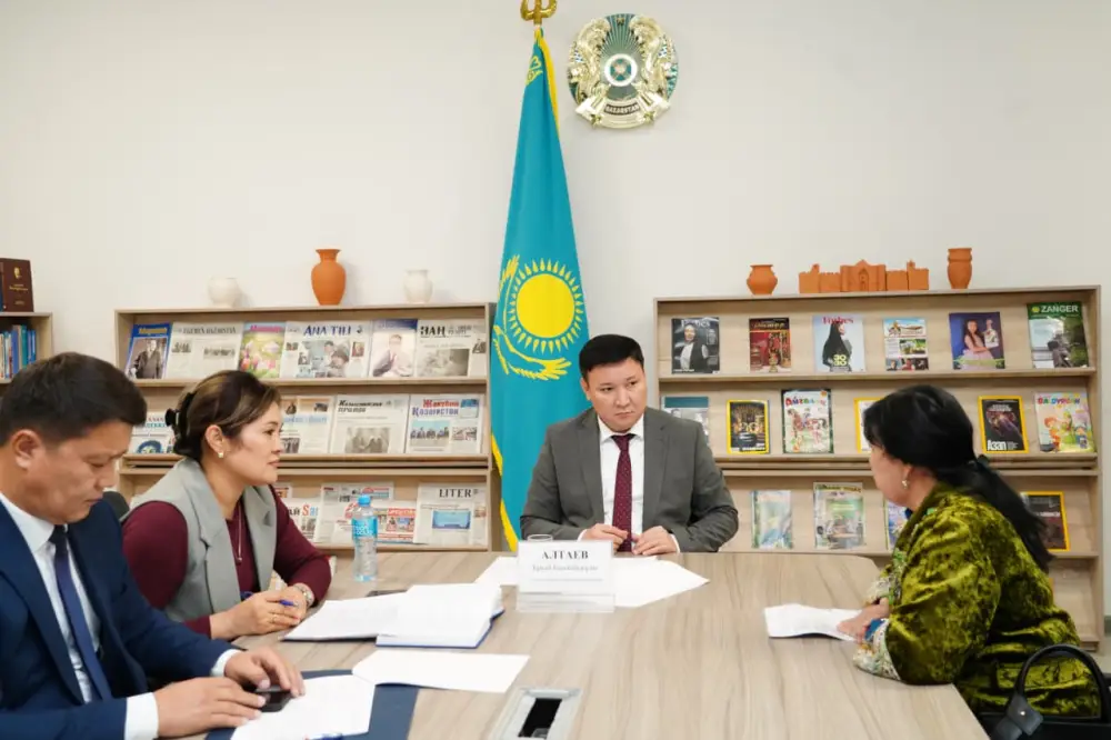 ТУРКЕСТАН: НА ЛИЧНОМ ПРИЕМЕ ОЗВУЧИЛИ ПРОБЛЕМЫ (3)