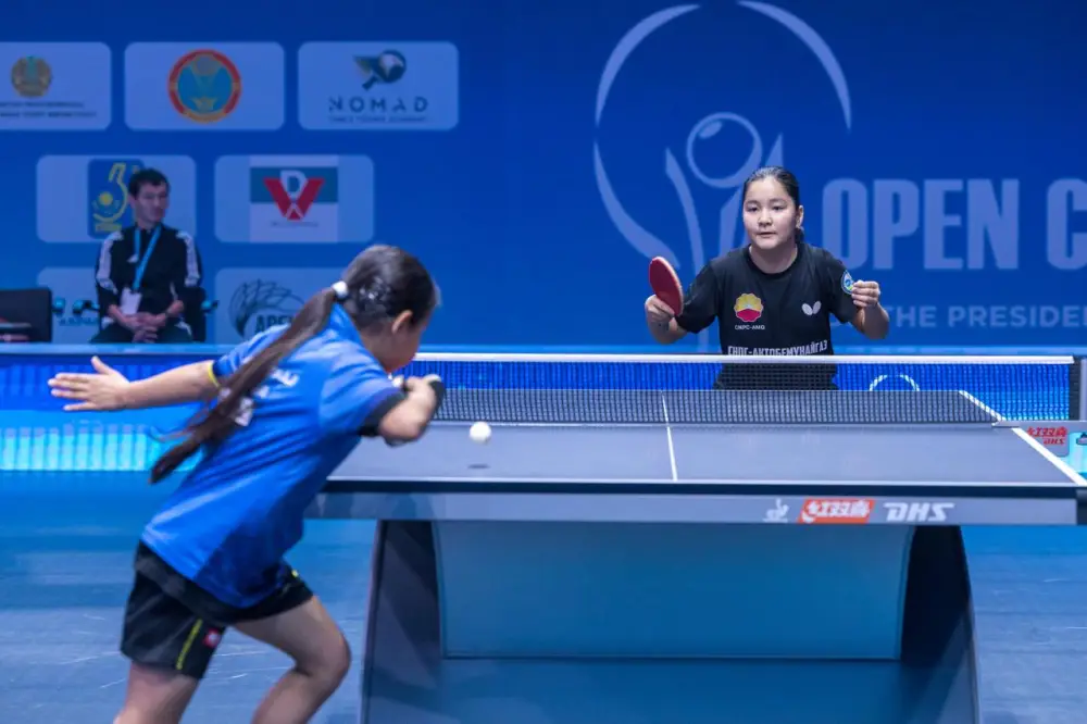 Премьер-министр Олжас Бектенов открыл международный турнир на Кубок Президента РК по настольному теннису (5)