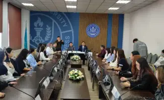 КазУТБ провел круглый стол о значении Декларации о государственном суверенитете Казахстана