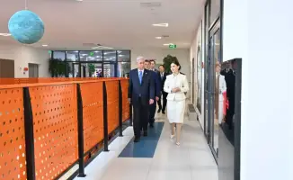 Президент Казахстана посетил академию Сыр жұлдыздары развитие творческого потенциала молодежи
