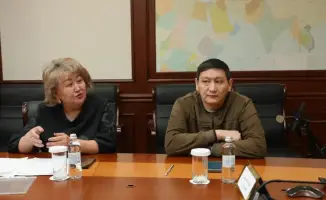 Министр транспорта Талгат Ластаев провёл личный приём граждан, обсуждая важные вопросы в сфере транспорта