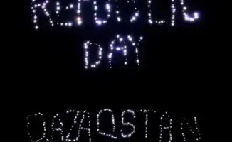 Световой флешмоб в Астане собрал около 300 участников ко Дню Республики