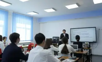 Алматинские школы внедряют ИИ в обучение