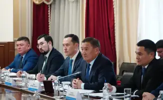 Инвестиционное сотрудничество в горно-металлургической отрасли: встреча Марата Ахметжанова с Чэнь Цзинхэ и его влияние на социальное развитие Акмолинской области