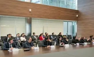 Обсуждение международных стандартов в бухгалтерии: путь к повышению доверия и качеству образования