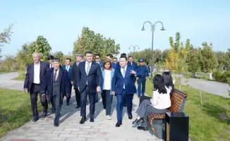 Капитальная реконструкция парка Парасат в Туркестане