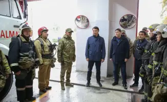 Аким Алматы проверил работу спасателей