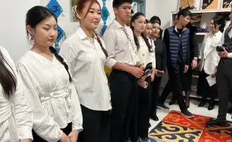 В Семее девочки валяют войлок и создают красоту!