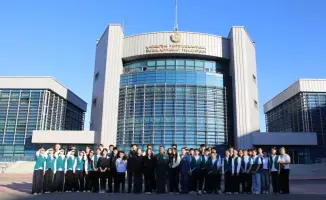 Экскурсия школьников в Национальный университет обороны: знакомство с современными оборонными технологиями и условиями службы