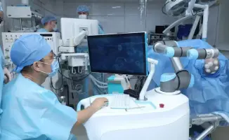 Новый нейрохирургический робот Remebot RM-200 внедрён в Караганде для операций на мозге