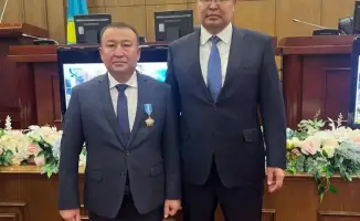 Вручение государственных наград руководителям региональных Департаментов казначейства в Министерстве финансов Казахстана