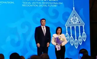 Награждение ветеранов социальной сферы и лучших работников социальной защиты в Астане