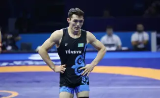Мерей Маулетханов завоевывает бронзовую медаль на чемпионате мира среди борцов до 23 лет