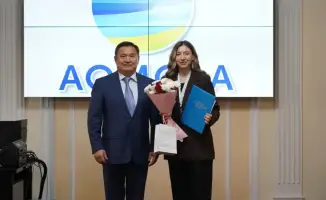 Аким Акмолинской области поздравил команду Окжетпес с серебром Кубка Казахстана 2025