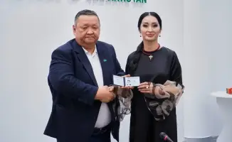 Презентация сборника Лауры Палман «Бұрым-Жыр» укрепляет связи с Союзом писателей Казахстана