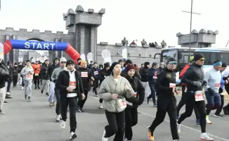 Закрытие летнего бегового сезона в Триатлон-парке Алматы 1500 участников