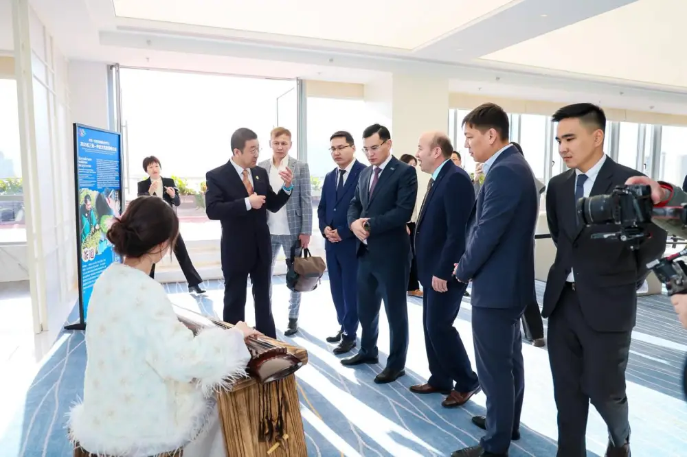 Туристский обмен растёт: Казахстан представил инициативы сотрудничества в КНР (2)