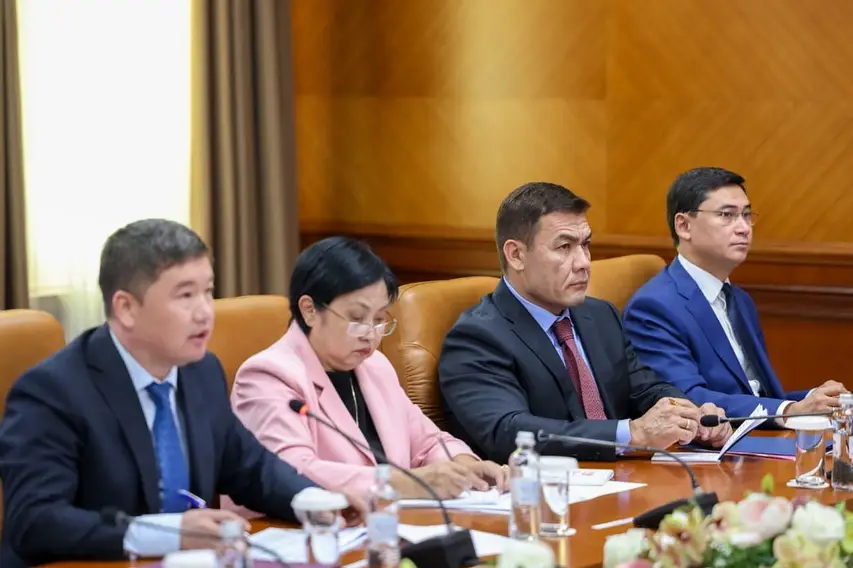 АППАРАТНОЕ ЗАСЕДАНИЕ: РАССМОТРЕНЫ АКТУАЛЬНЫЕ ВОПРОСЫ (3)