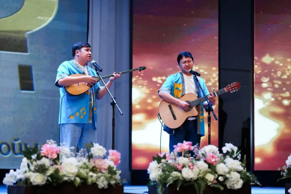 В Семее выступил Шымкентский городской театр эстрады и сатиры (4)