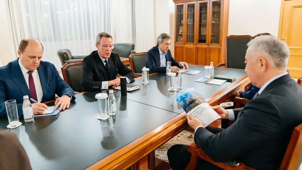 TikTok представил Серику Жумангарину исследование о влиянии цифровой платформы на бизнес Казахстана (3)