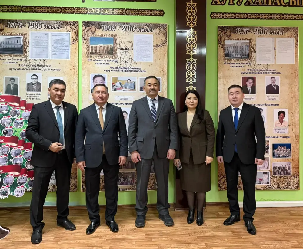 ВИЦЕ-МИНИСТР ЗДРАВООХРАНЕНИЯ ПРОВЕЛ ВСТРЕЧУ С ЖИТЕЛЯМИ ЗАПАДНО-КАЗАХСТАНСКОЙ ОБЛАСТИ (9)