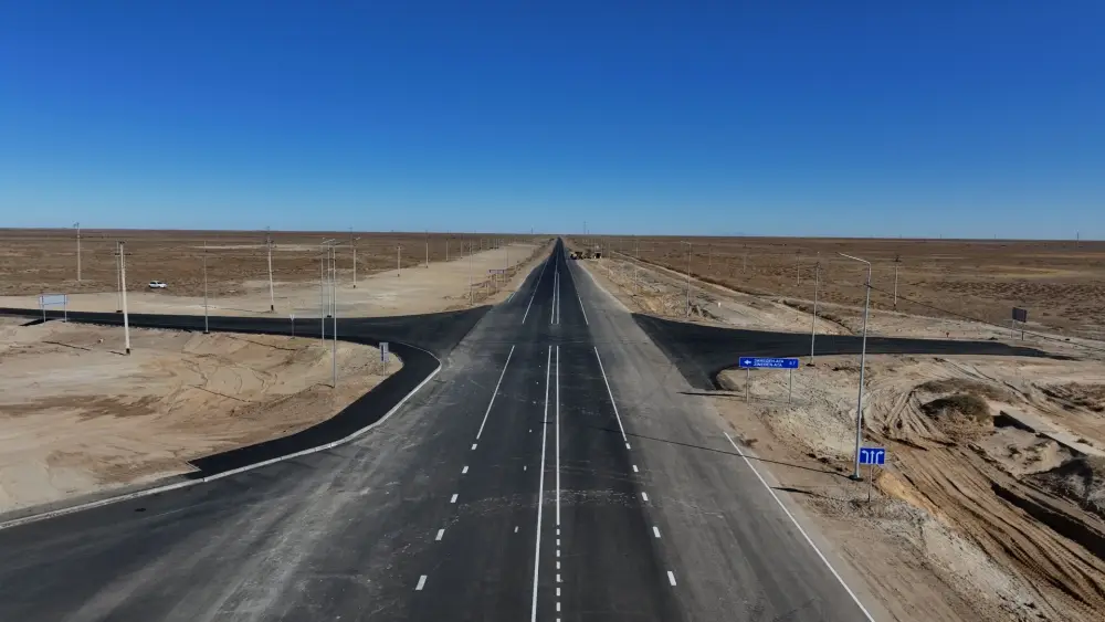 На трассе "Атырау–Астрахань" ведется обновление участка длиной 616–621 км (4)