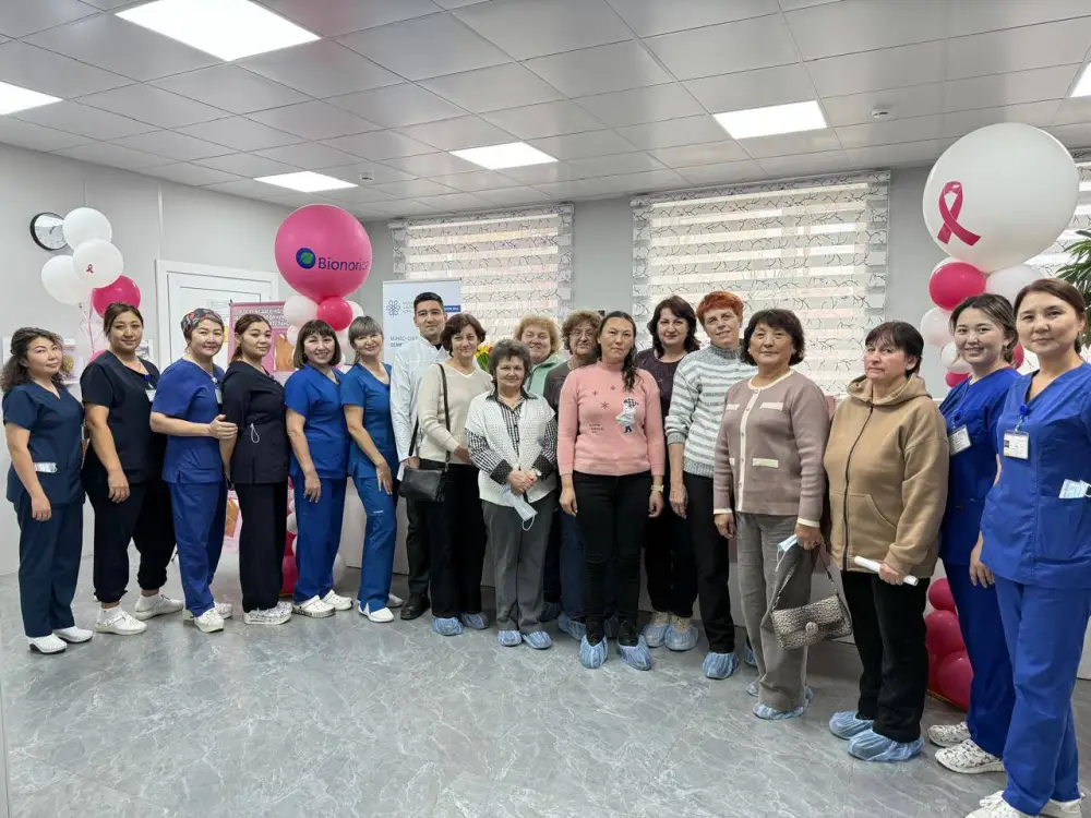 Женщины из района Алтай прошли бесплатное медицинское обследование (3)