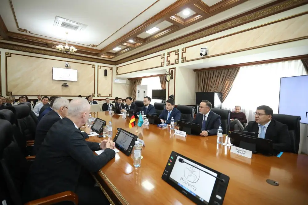 Аким Мангистауской области встретился с Генеральным консулом Республики Германия (6)