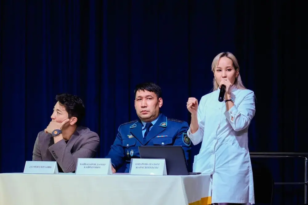 «Астана - город без наркотиков»: блогеры и спортсмены рассказали столичным студентам о вреде наркотических веществ (8)