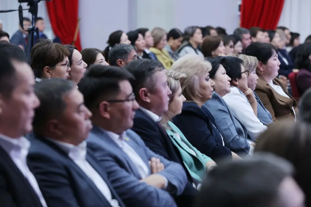 Министр просвещения РК прибыла с рабочим визитом в Жамбылскую область (3)