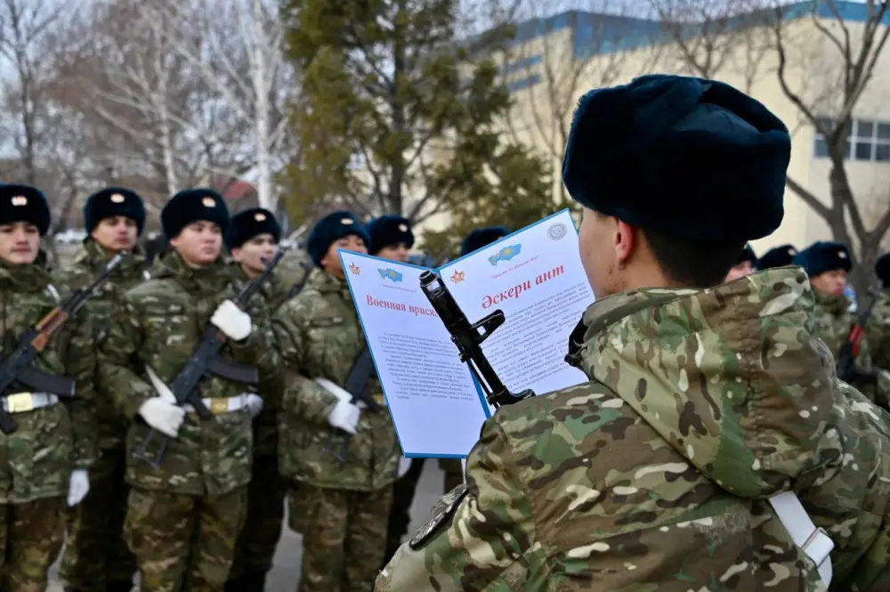 В Астане более 200 солдат принесли присягу на верность Родине (2)