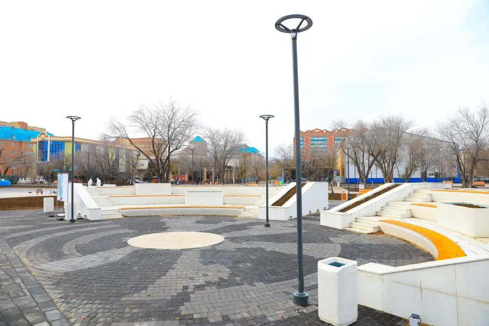 Аким Актюбинской области Асхат Шахаров ознакомился с ходом работ по благоустройству города. (5)