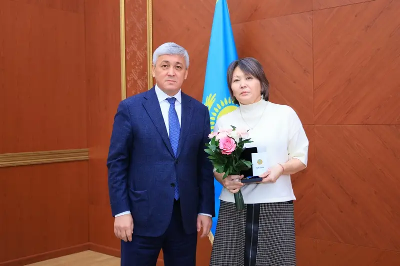 В Карагандинской области финансистов поздравили с профессиональным праздником (6)