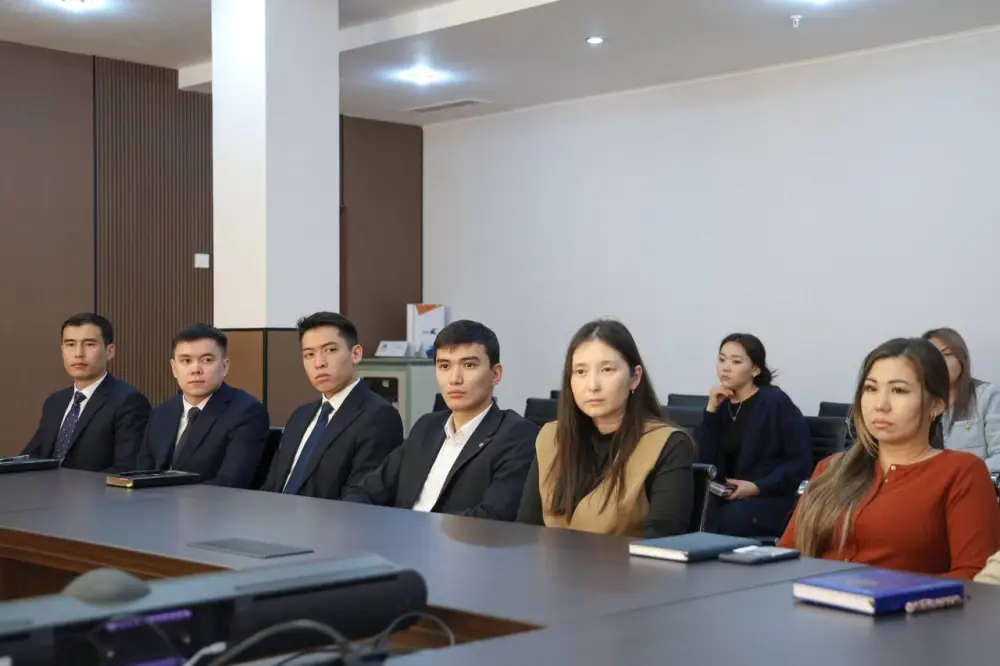 В Министерстве состоялся семинар на тему антикоррупционной политики (4)