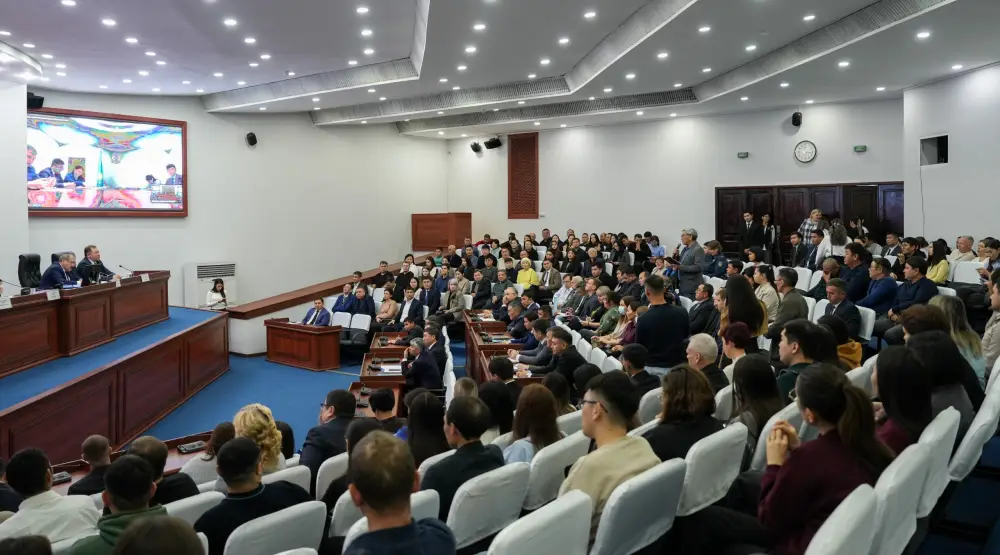 Вице-министр Иран Шархан провел встречу с населением Восточно-Казахстанской области (5)