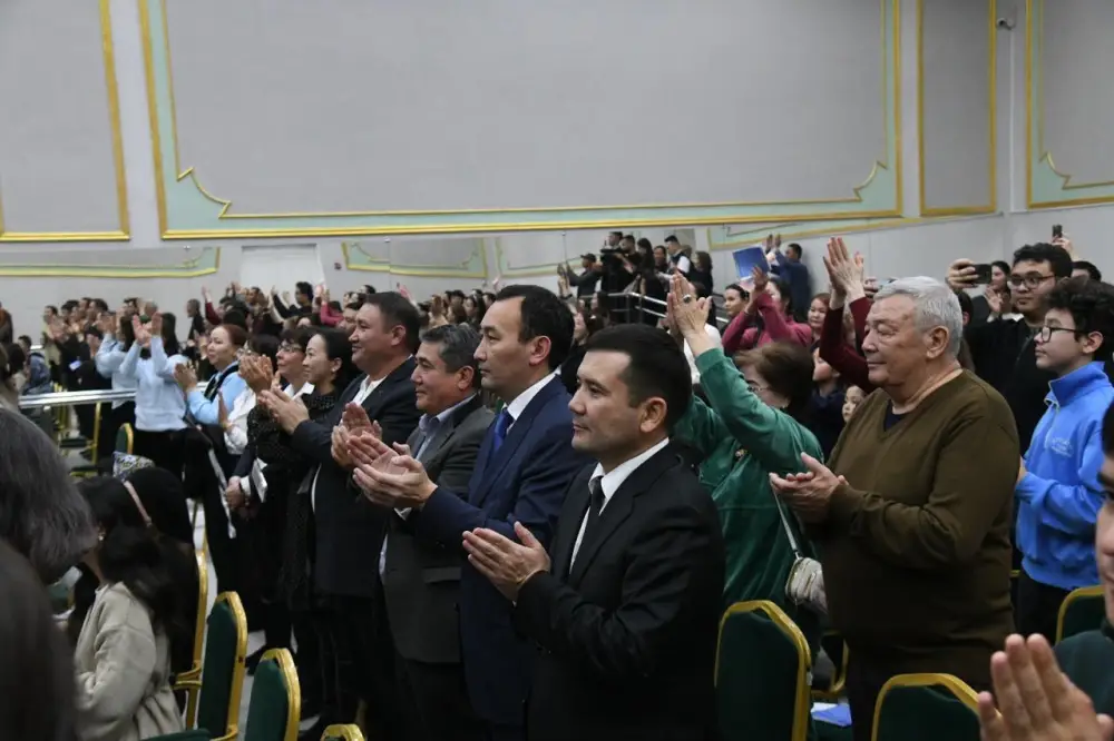 В столице прошел специальный хореографический спектакль, посвященный 100-летию Нургисы Тлендиева (6)