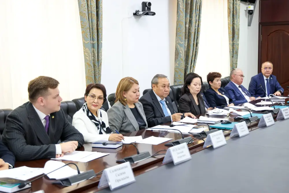 Во исполнение поручения Главы государства по совершенствованию процесса отбора на судейские должности и обеспечению его справедливости с использованием цифровых технологий, Высший Судебный Совет ведёт активную работу по созданию современной цифровой инфраструктуры (3)