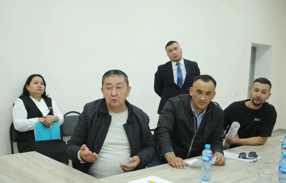 Нурдаулет Килыбай принял жителей Тупкараганского района по личным вопросам (3)