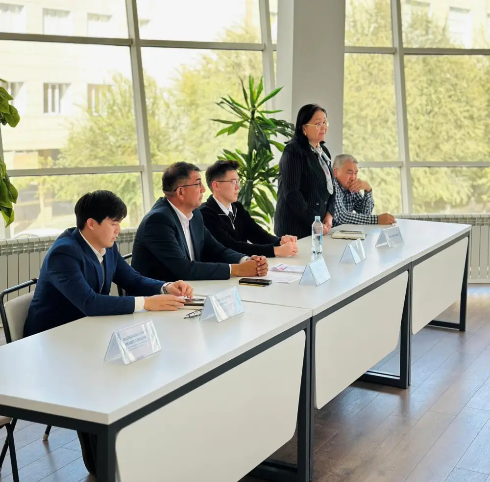 УНИВЕРСИТЕТ ЖАСТАРЫМЕН ӨТКЕН МАЗМҰНДЫ КЕЗДЕСУ (2)