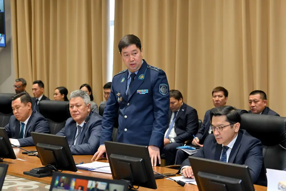 Рассмотрены вопросы реализации государственной молодежной политики и развития массового спорта в регионе (2)