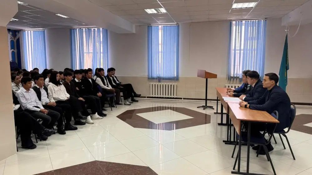 «Закон и порядок»: в столичном колледже организовано специальное мероприятие (3)