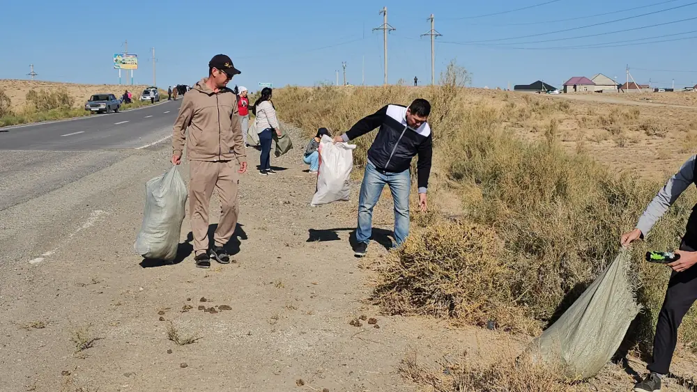 На территории области прошел субботник (7)