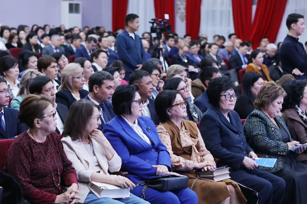 Министр просвещения РК прибыла с рабочим визитом в Жамбылскую область (2)