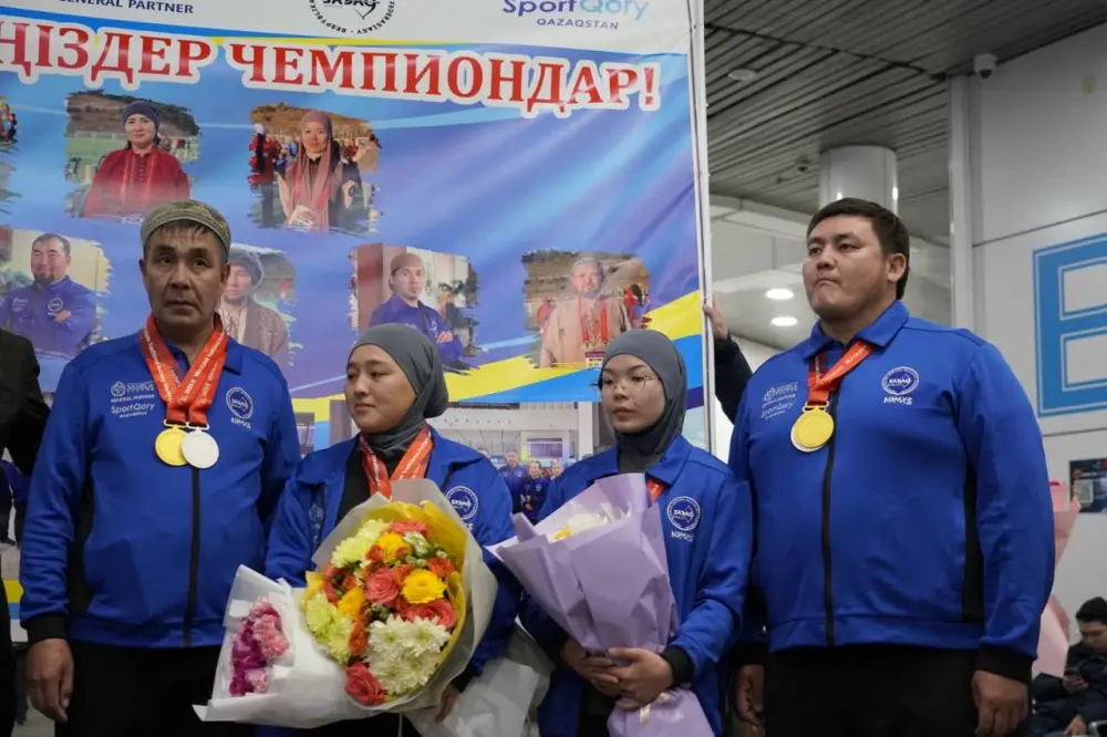 Столичные спортсмены, ставшие лучшими на Кубке мира по стрельбе из лука, вернулись домой (3)