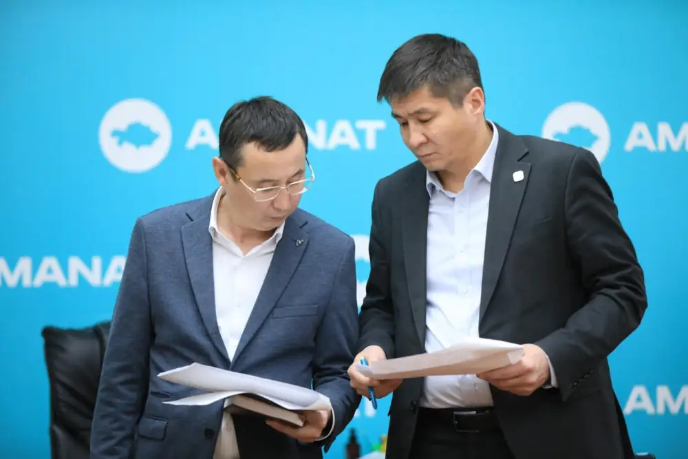 Аким области провел личный прием граждан (6)