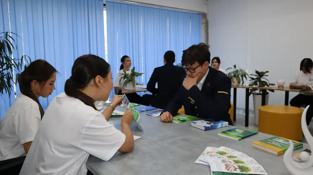 Таза Қазақстан: В Академии гражданской авиации открыт «Центр развития экологической культуры» (6)