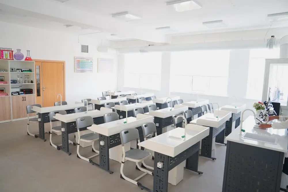 232 новые школы строятся по всей стране (2)