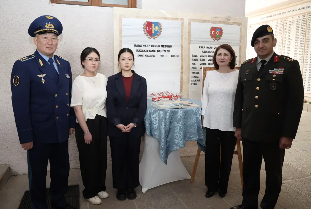 В военном вузе Турции открыли мемориальную доску казахстанскому офицеру (10)
