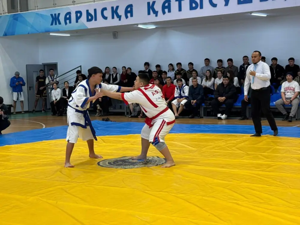«Жас Сарбаз барысы»: молодежный турнир по қазақ күресі прошел в Астане (3)