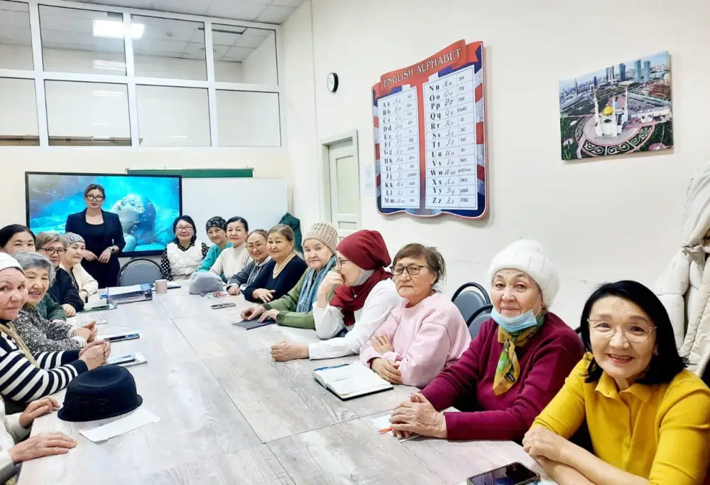 В Астане прошел психологический тренинг для пенсионеров (3)